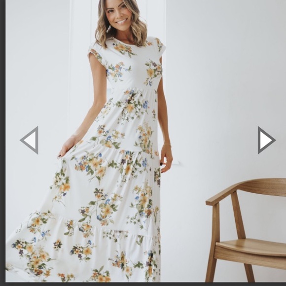 Journey Five Dresses & Skirts - ISO Journey Five Floral Maxi Dress Size S